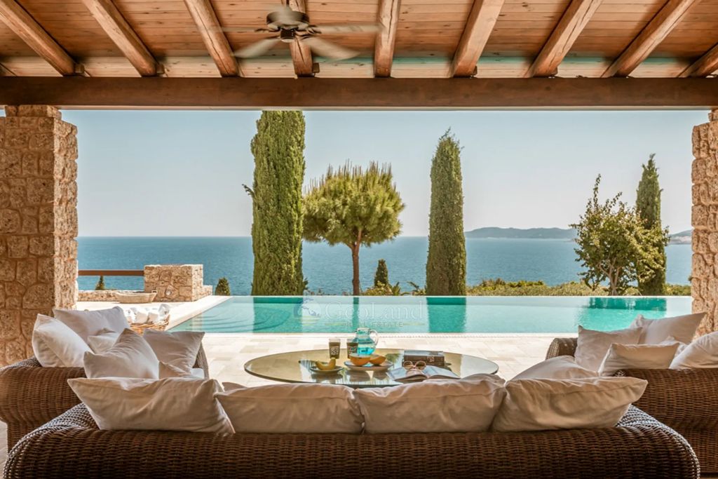 Property photo 2 of 56