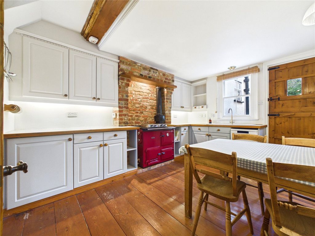 Property photo 2 of 13 Picture No. 14