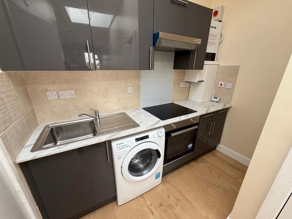 Property photo 2 of 9 2.Jpg