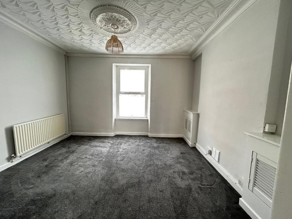 Property photo 2 of 9 Dining Room