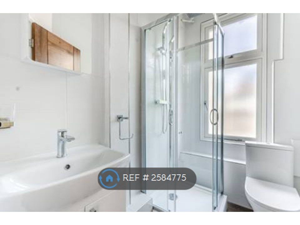 Property photo 2 of 7 Shower Room