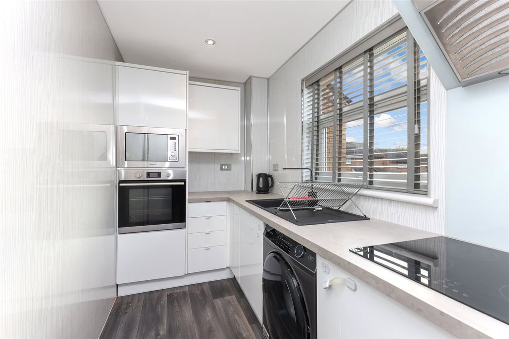 Property photo 3 of 18 Picture No. 07