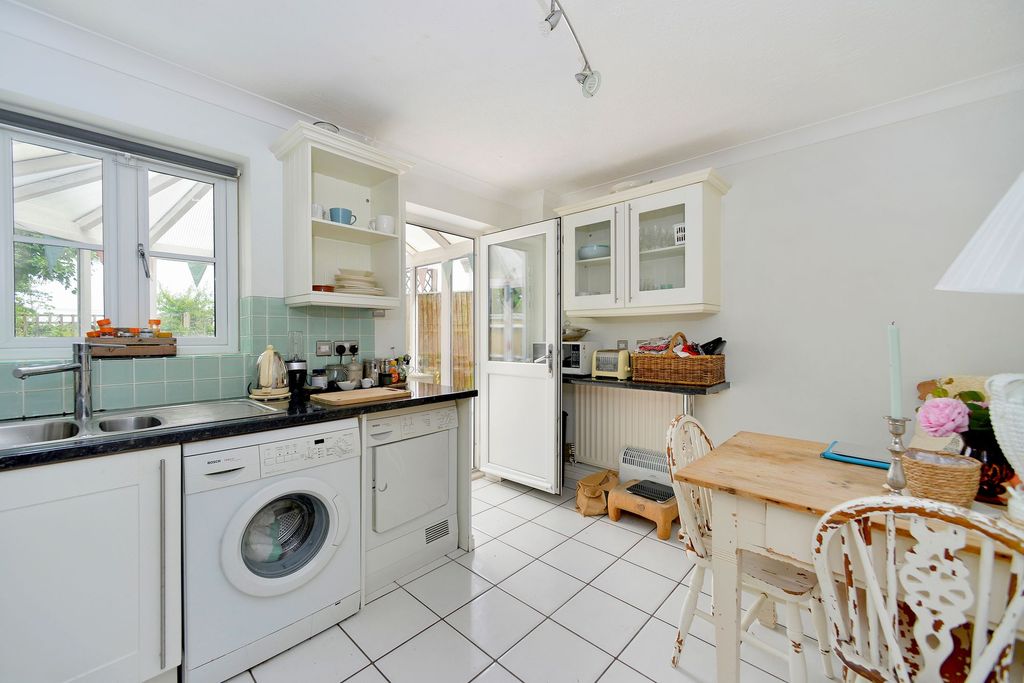 Property photo 3 of 15 Kitchen