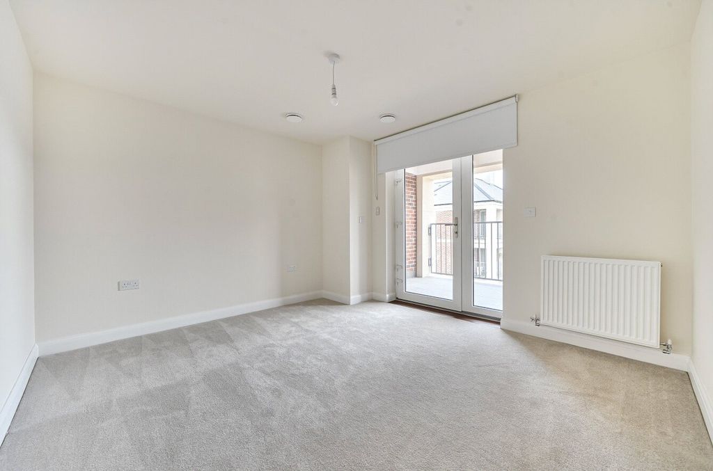 Property photo 3 of 21 Picture No. 04