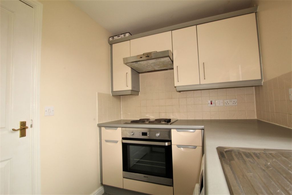 Property photo 3 of 18