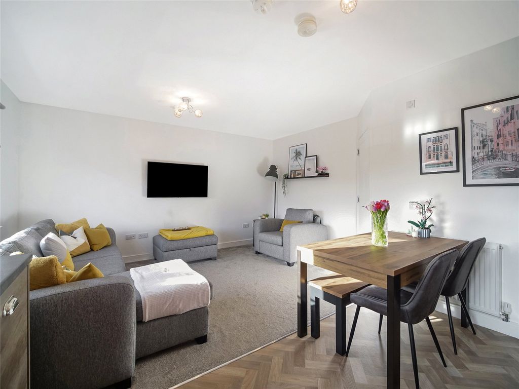 Property photo 3 of 20 Picture No. 07