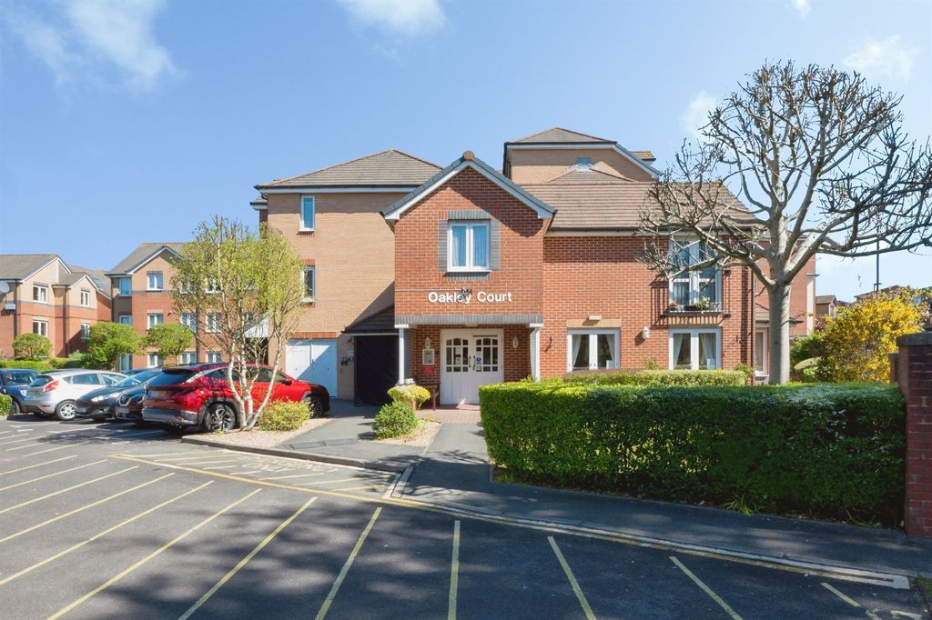 Property photo 1 of 9