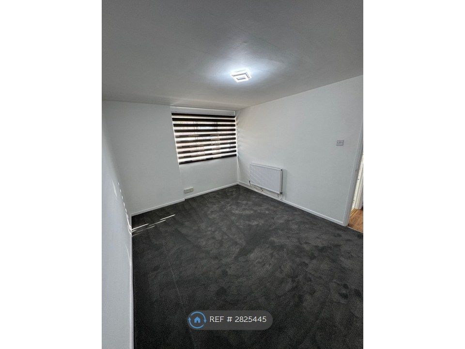 Property photo 2 of 3