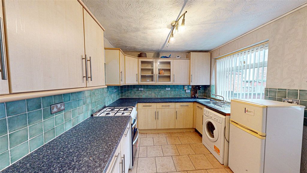 Property photo 3 of 10 Picture No. 06