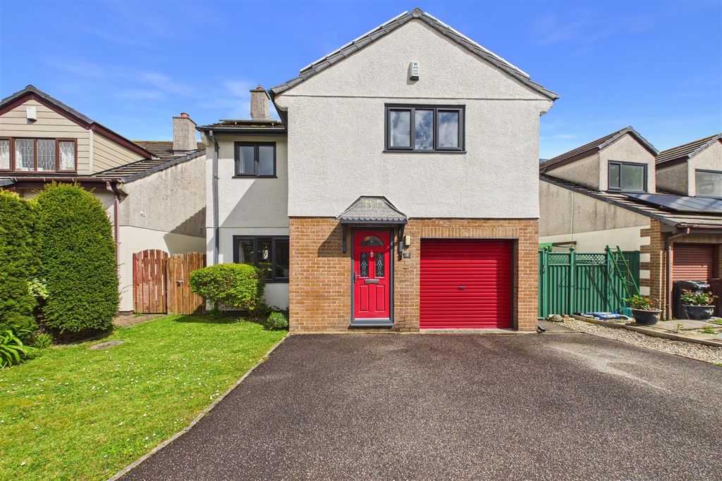 Property photo 1 of 17 Main Use