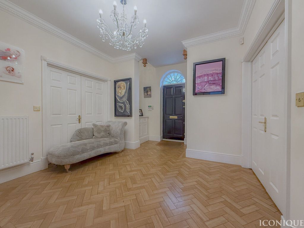 Property photo 3 of 32