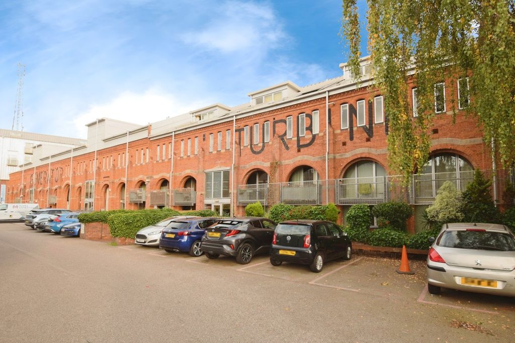 Property photo 1 of 22 Front