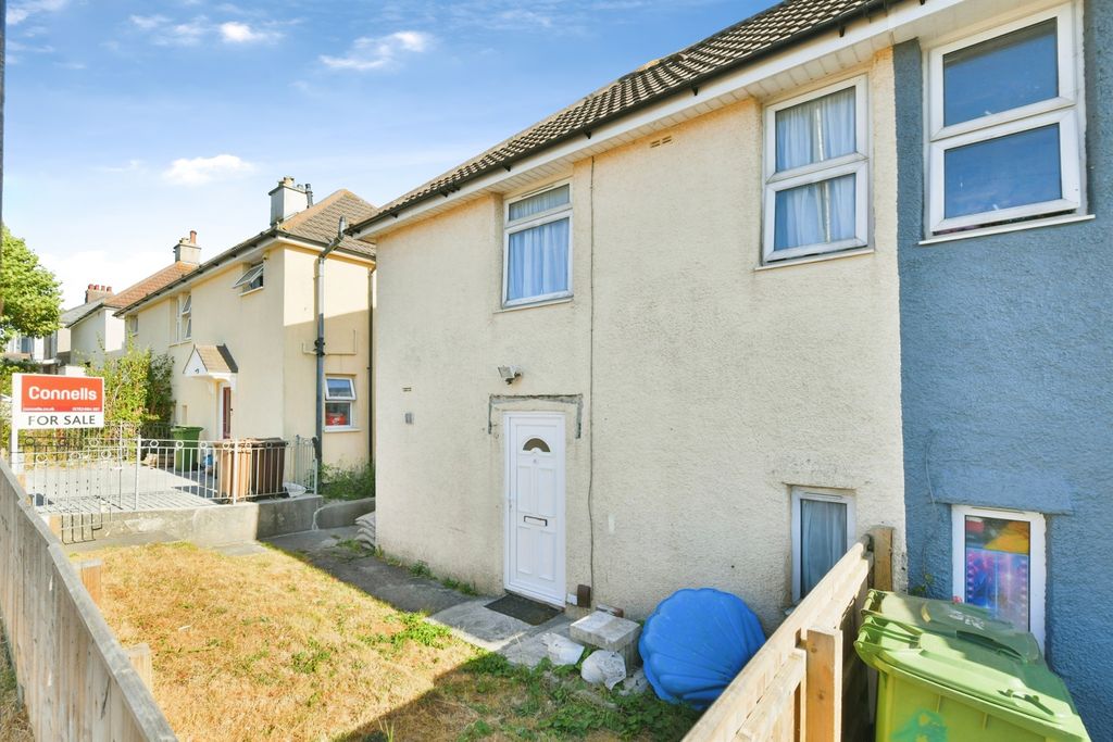 Property photo 1 of 16