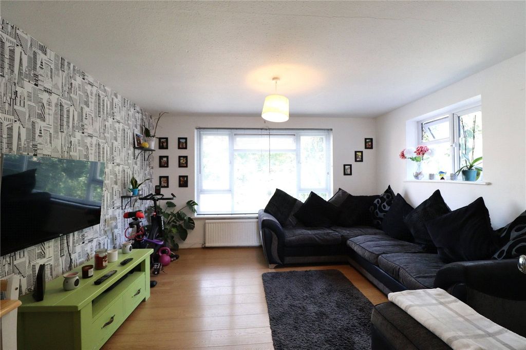 Property photo 2 of 6 Picture No. 04