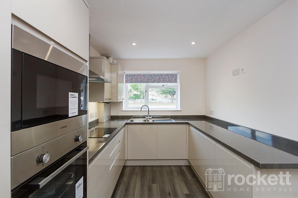 Property photo 3 of 32 1_Hanchurchterrance_