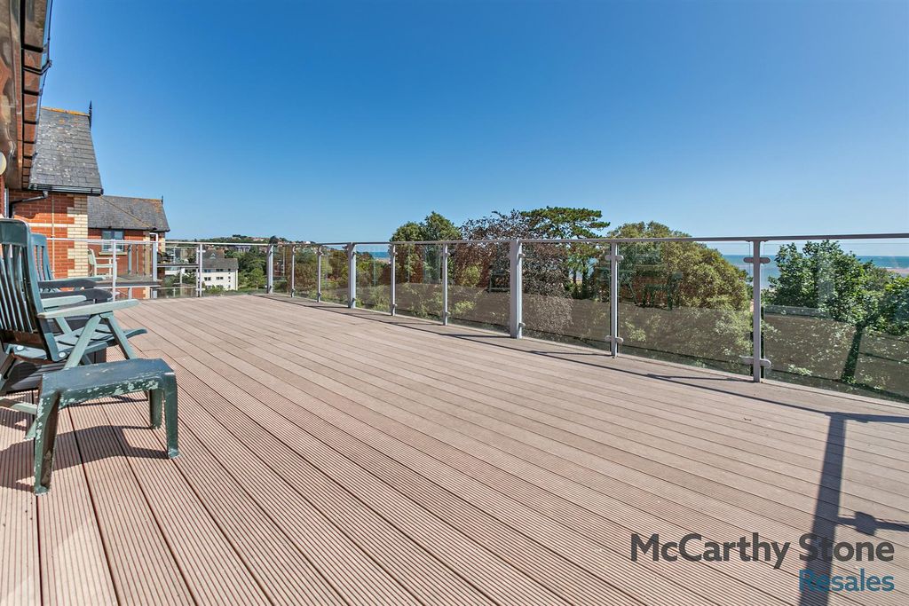 Property photo 2 of 20 Balcony