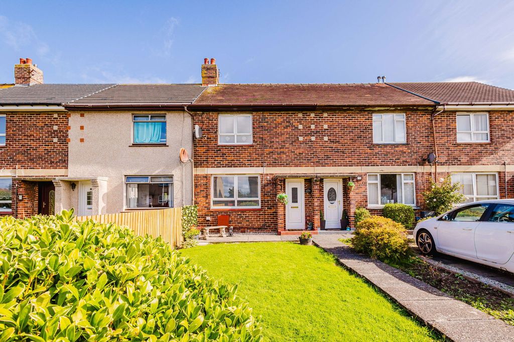 Property photo 1 of 32