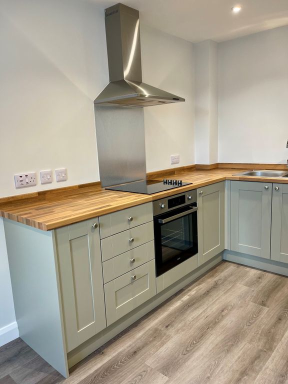 Property photo 3 of 8 Kitchen View 