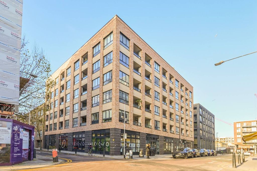 Property photo 2 of 12