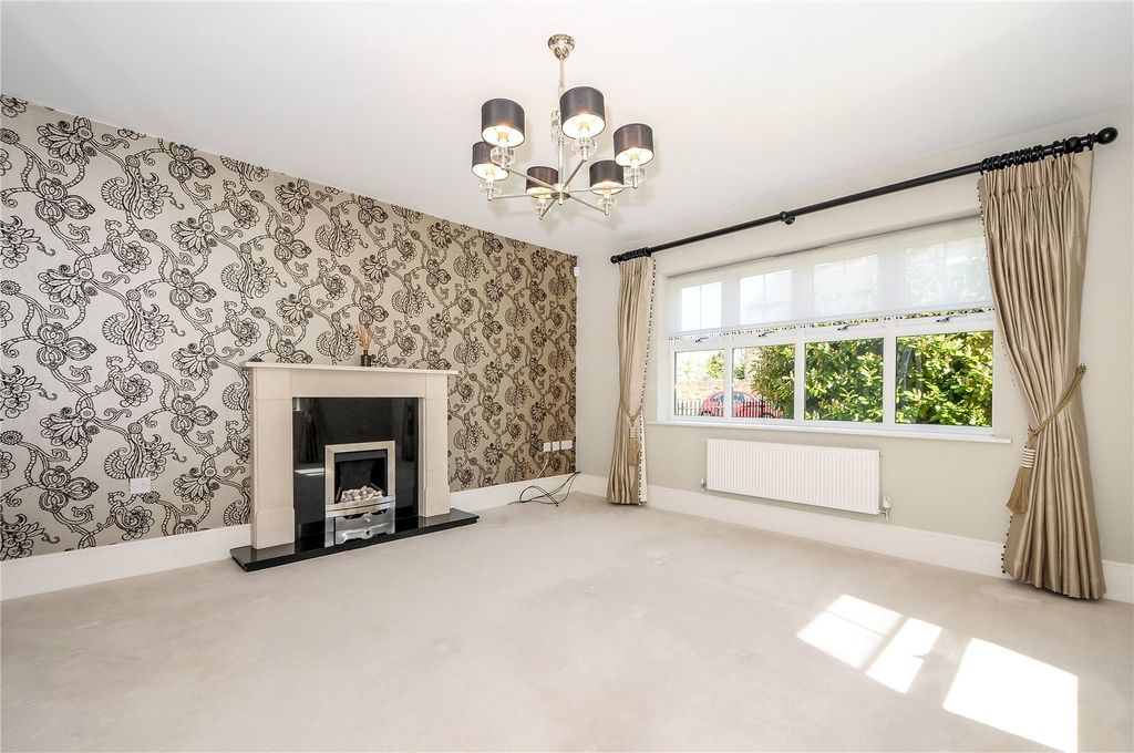 Property photo 2 of 10 Reception Room