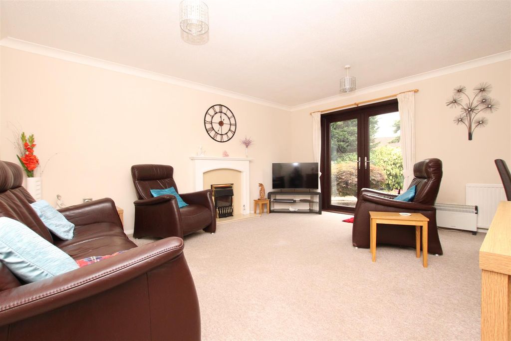 Property photo 2 of 17 Living Dining Room.Jpg
