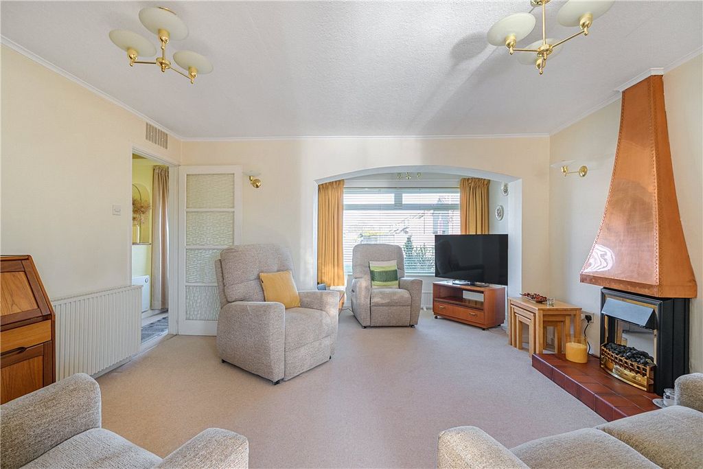 Property photo 3 of 12 Sitting Room