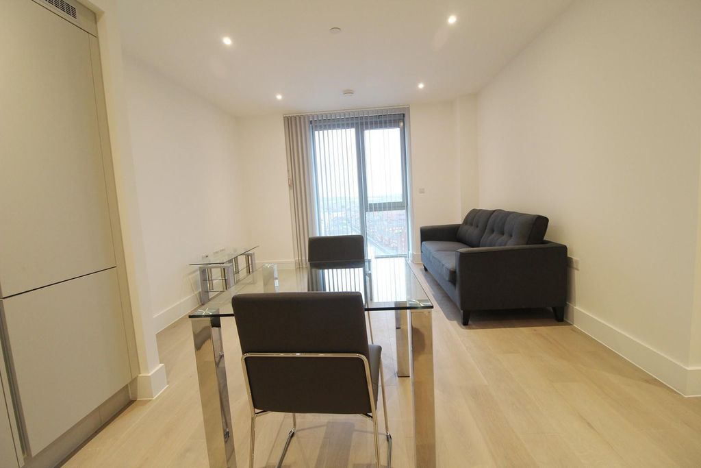 Property photo 2 of 6 Living Area