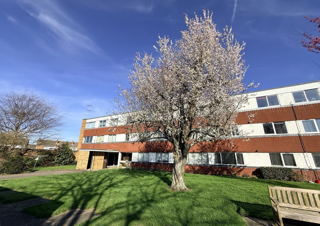 Property photo 1 of 14 Front