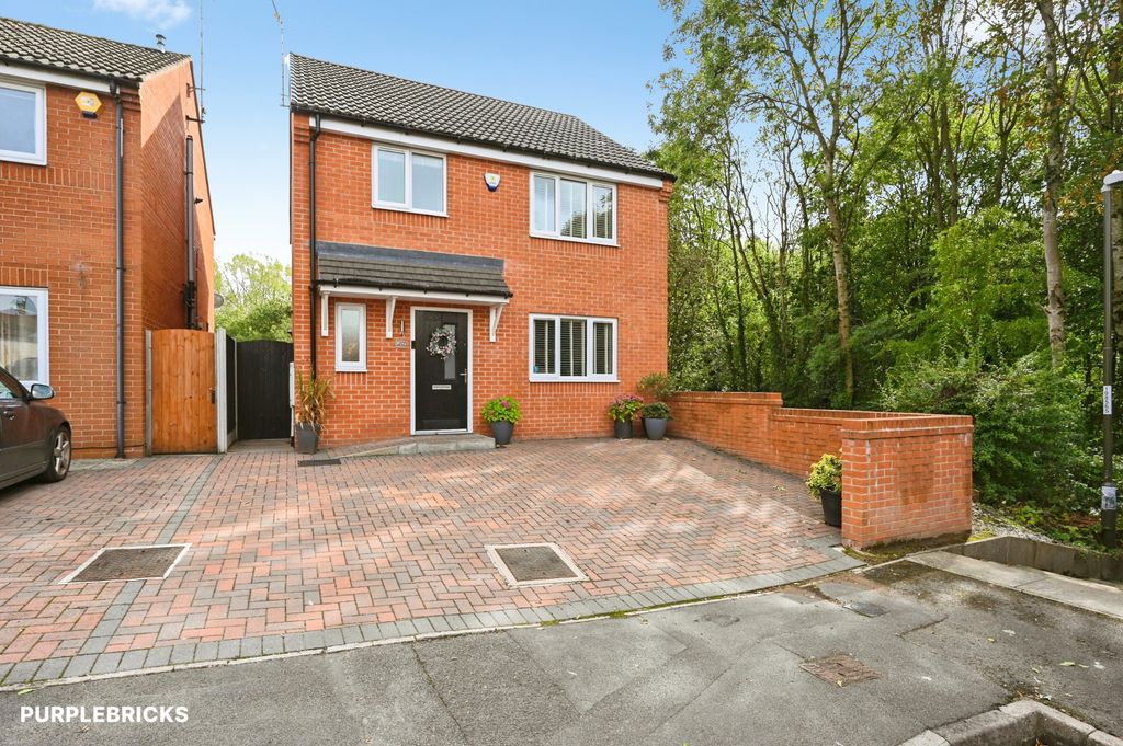 Property photo 1 of 30