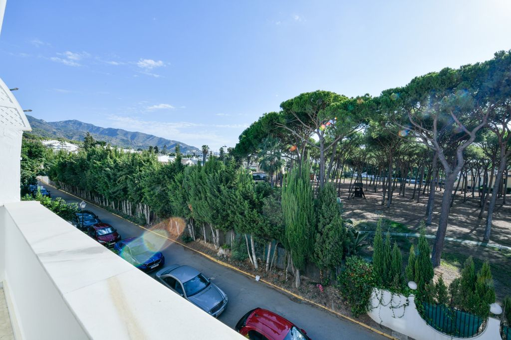 Property photo 2 of 48 Image