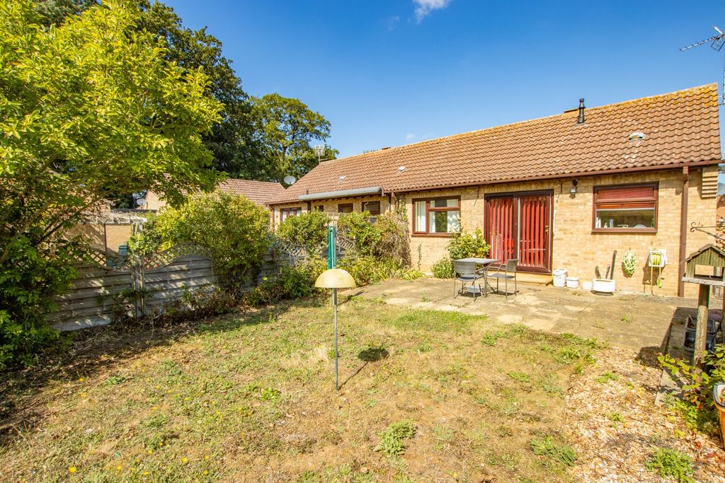 Property photo 2 of 15 5128705