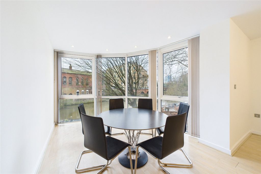 Property photo 3 of 9 Picture No. 38