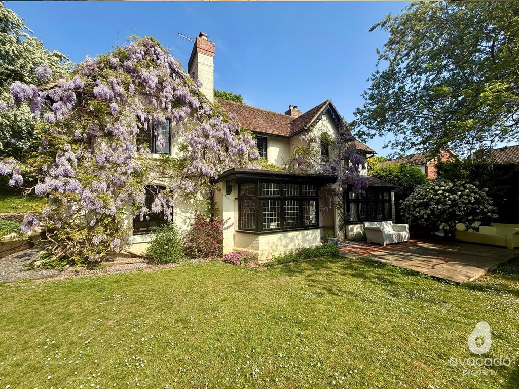 Property photo 2 of 29 4178137