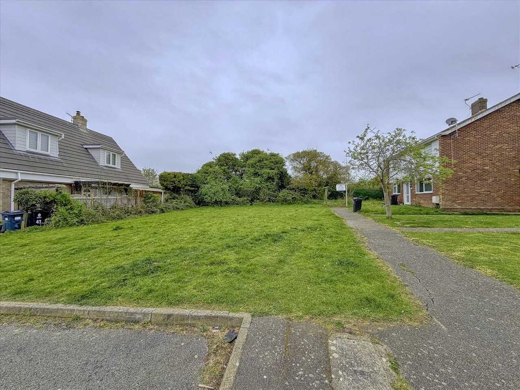 Property photo 2 of 11 Additional Plot Of Land