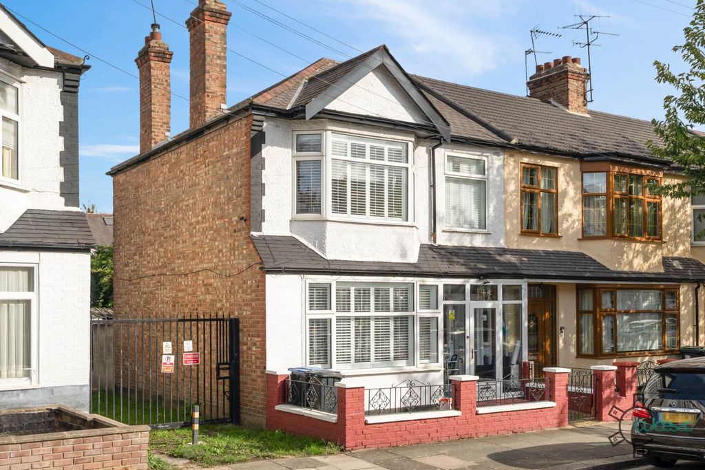 Property photo 1 of 12