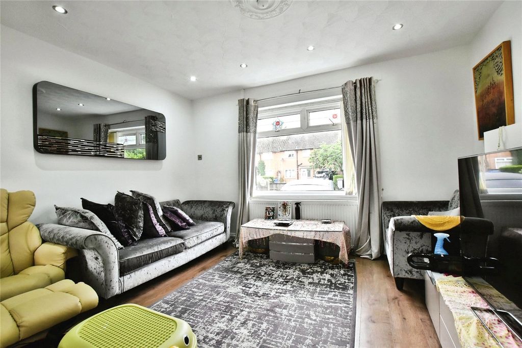 Property photo 2 of 17 Picture No. 23