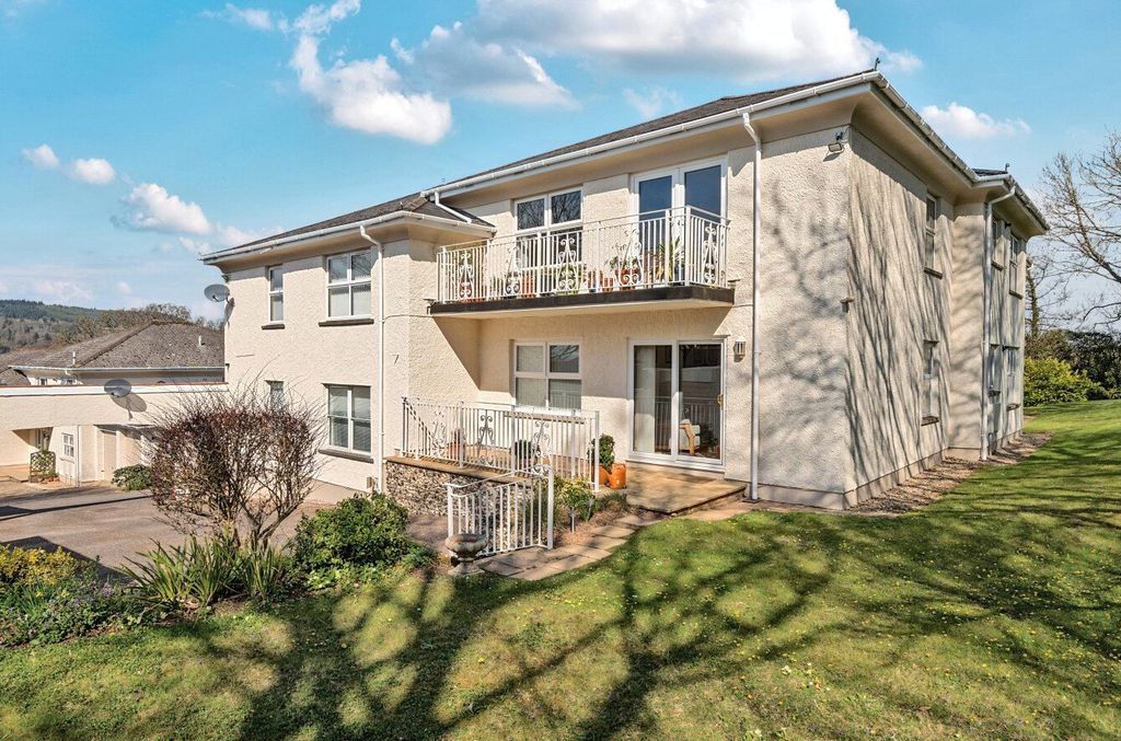 Property photo 1 of 18 Picture No. 06