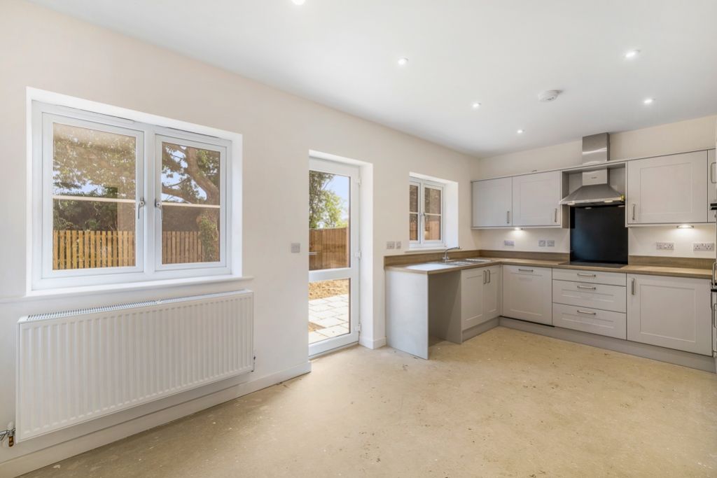 Property photo 3 of 20 Plot 9, Spalding Road, Bungalow Dev (Gosberton)-9