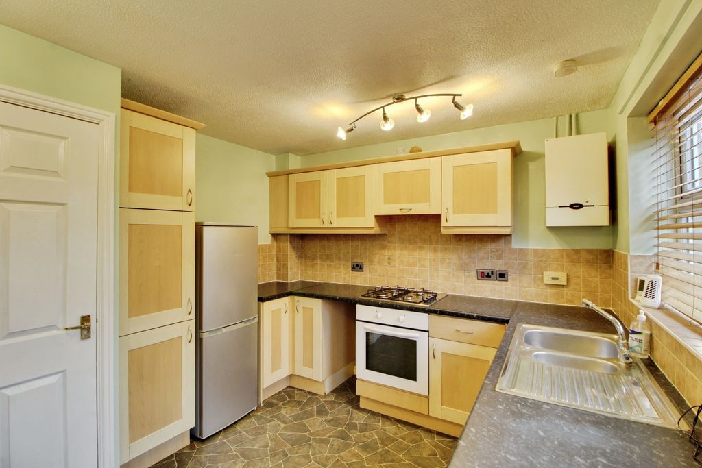 Property photo 2 of 16