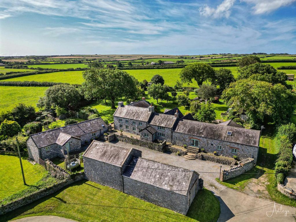 Property photo 1 of 44 Aerial Aspect