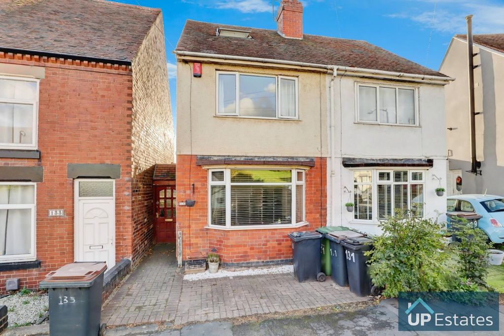 Property photo 1 of 17 Front Aspect