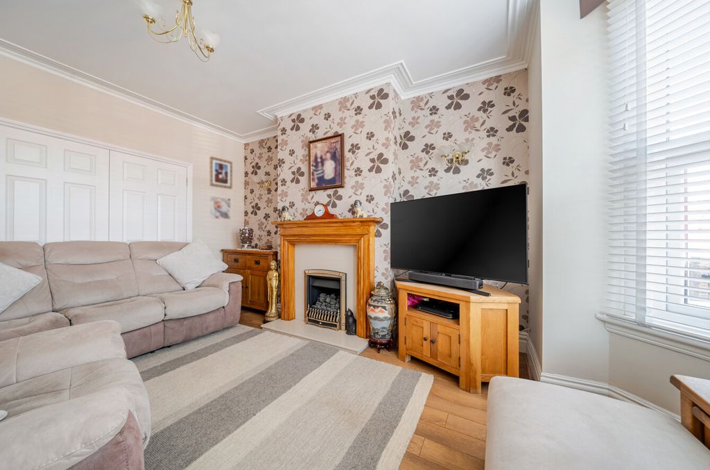 Property photo 2 of 14 1500190-1-6A6cc5B...