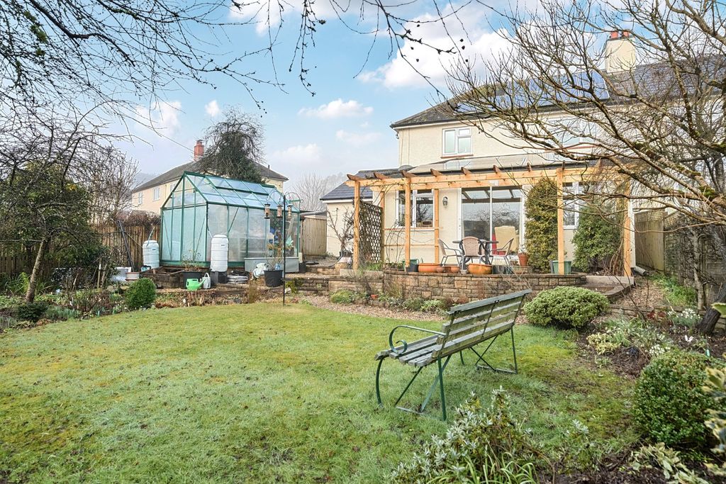 Property photo 1 of 20 Brushford, Seddons