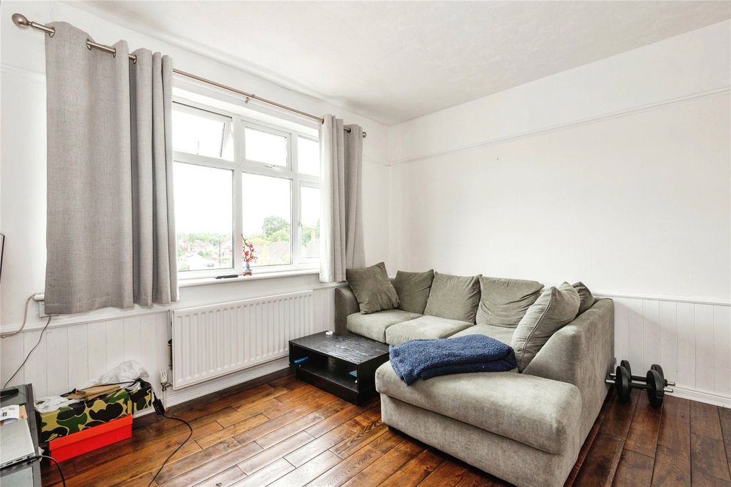 Property photo 2 of 8 Picture No. 01