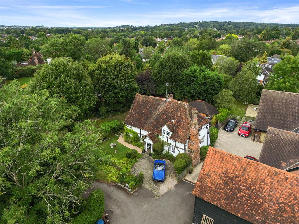 Property photo 1 of 39