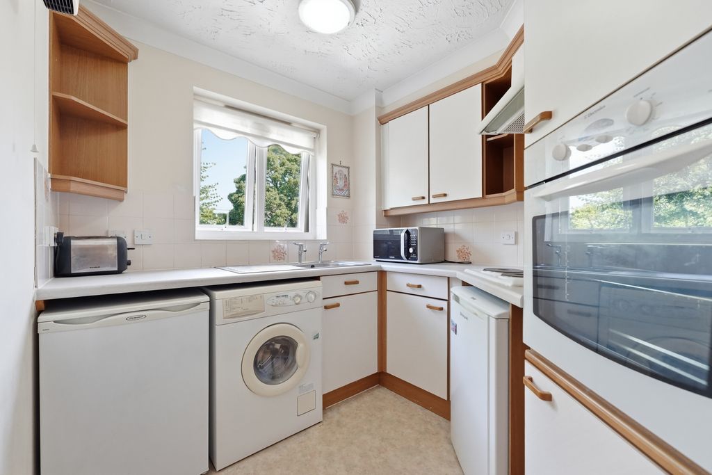 Property photo 3 of 7