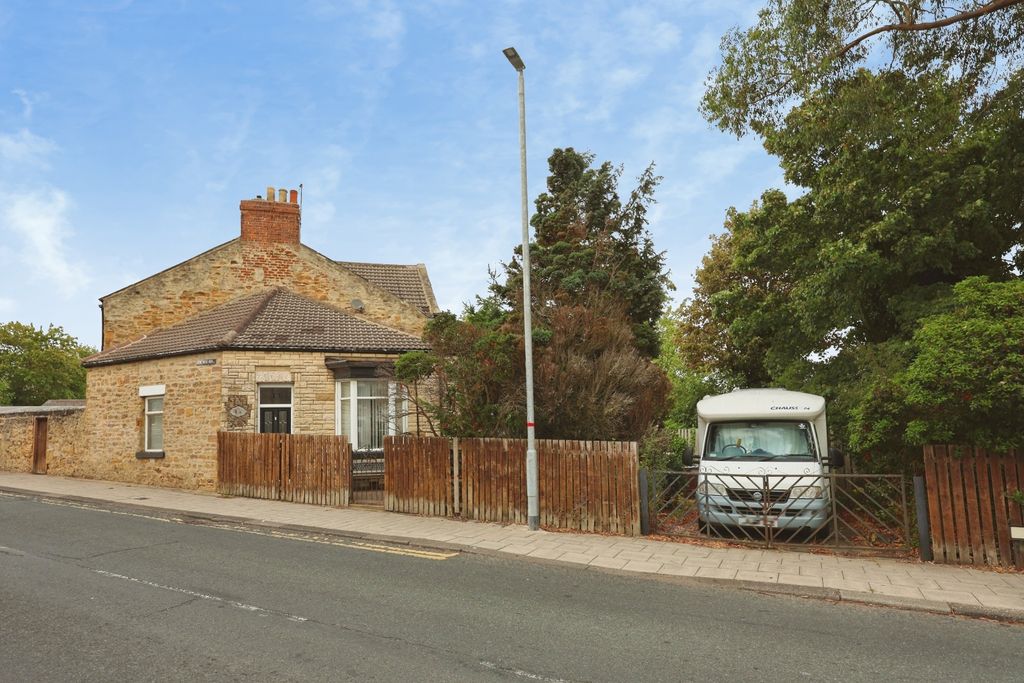 Property photo 1 of 18 Pbox-Img.Jpg