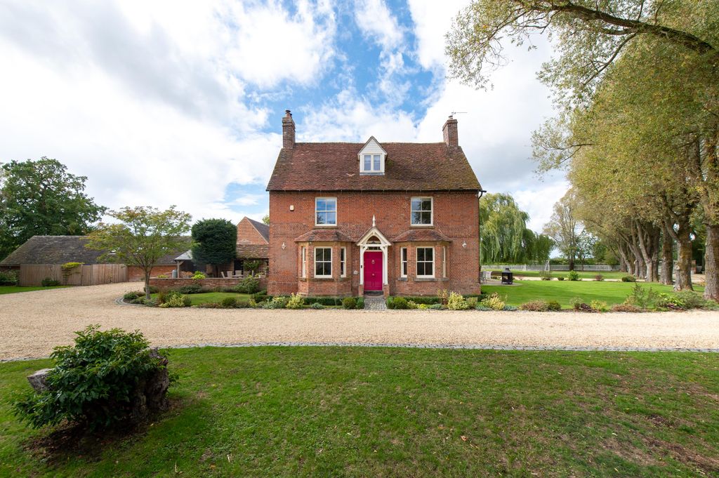 Property photo 1 of 40 Image