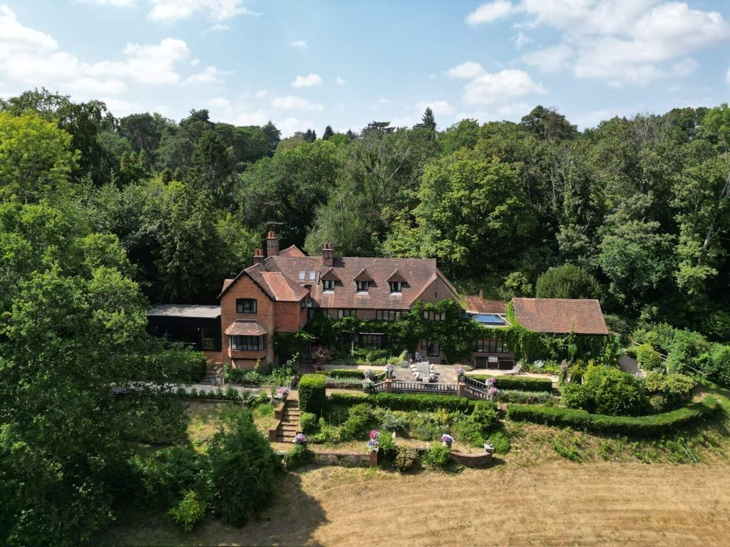 Property photo 1 of 37