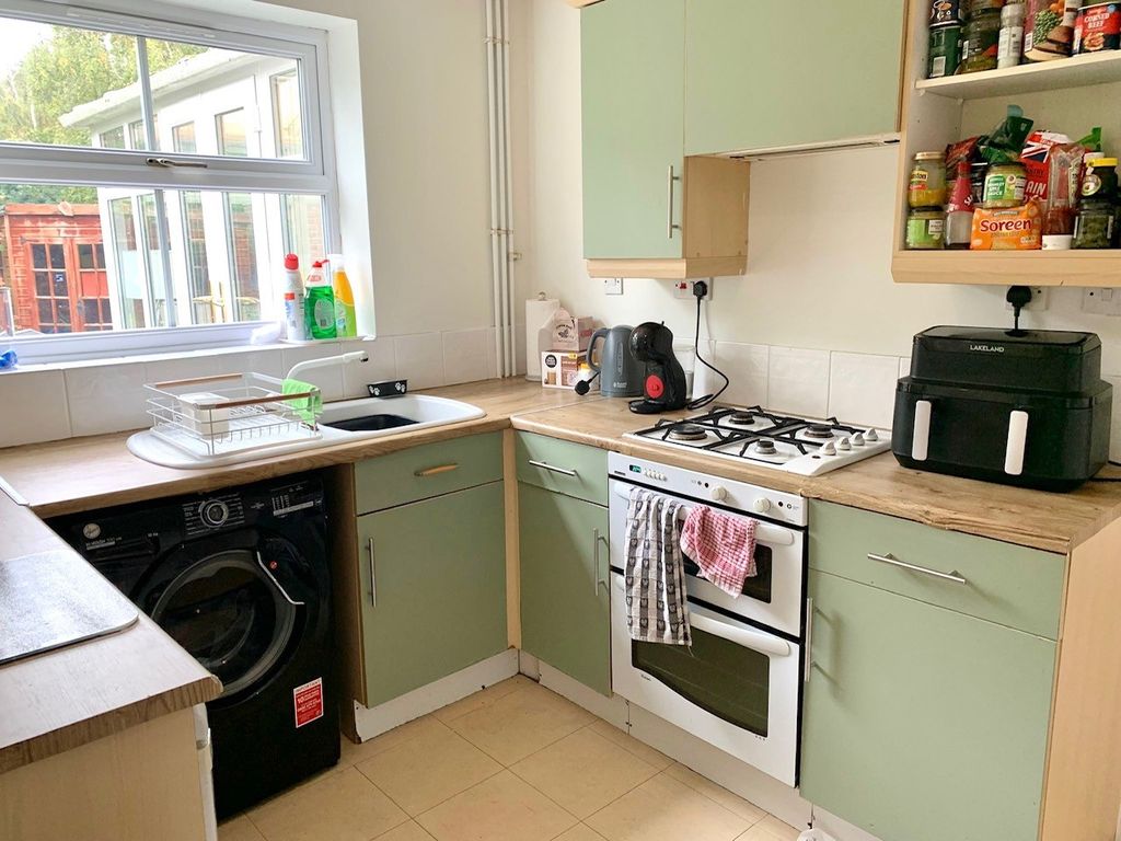 Property photo 3 of 16